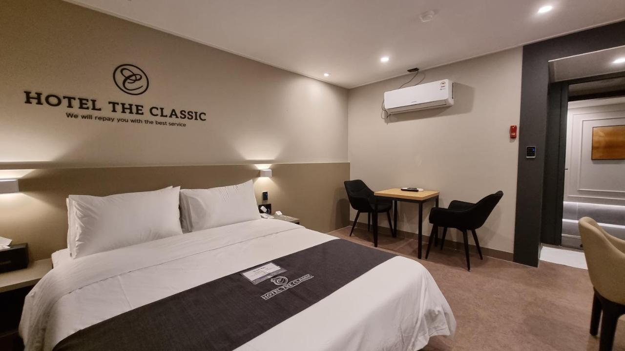 Hotel The Classic Ulsan Bagian luar foto